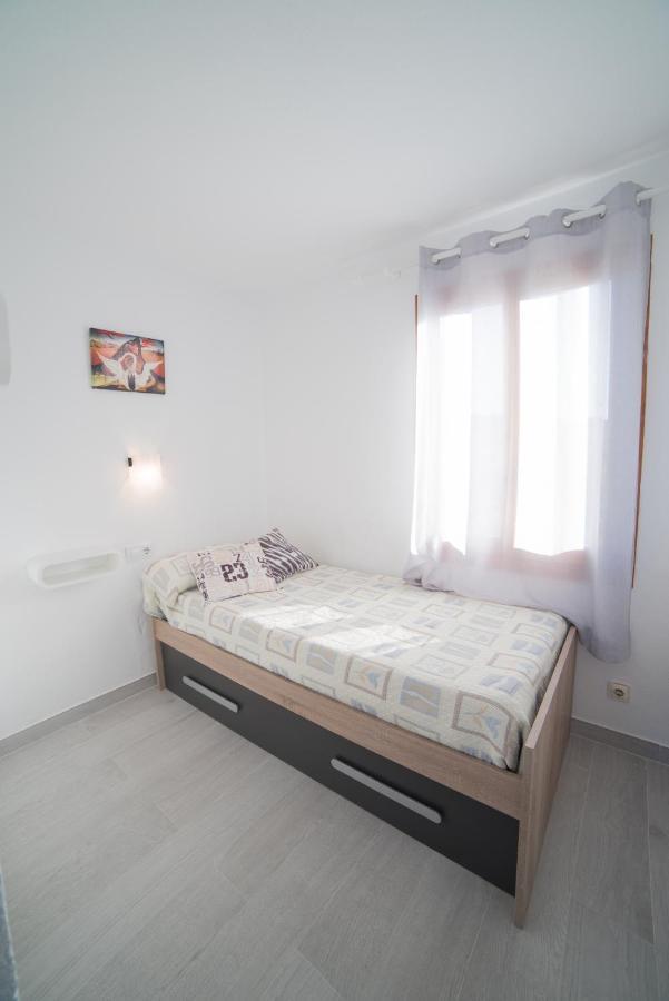 Ferienwohnung Vistas Al Mar Y La Piscina Arenal d'en Castell Exterior foto